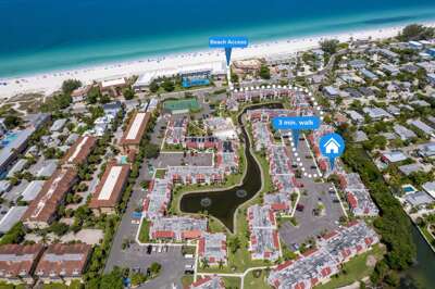 3 Min walk to Beach