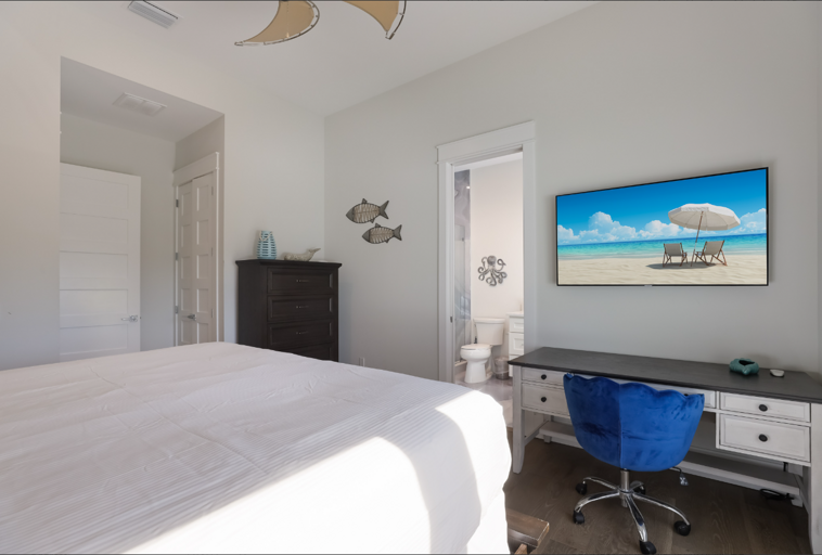 Bedroom 2 - King Bed