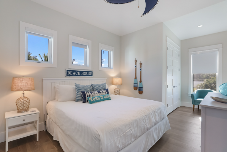 Bedroom 3 - King Bed