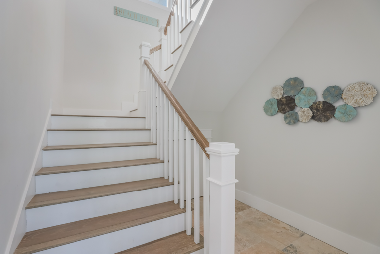 Stairs to Main Floor