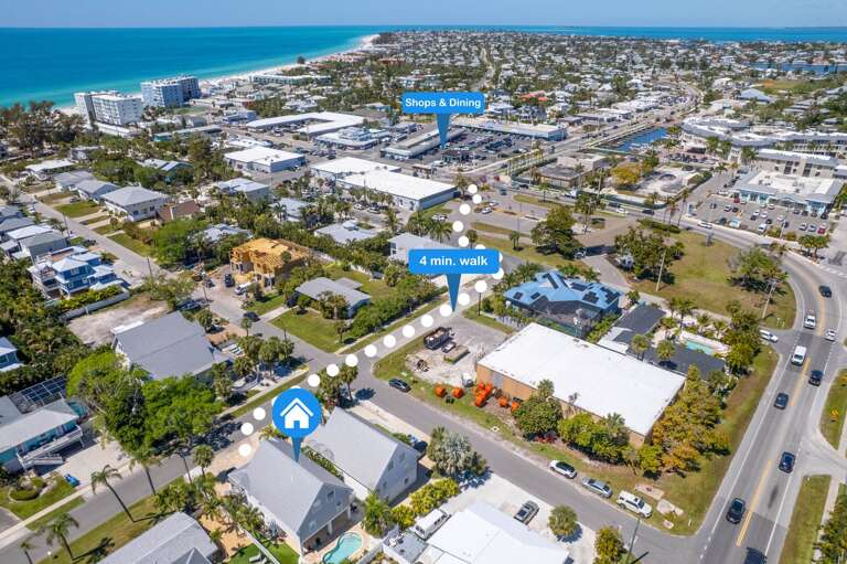 4 Min walk to Shops & Dining