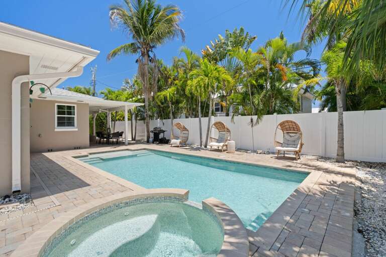Private Heated Pool & Spa