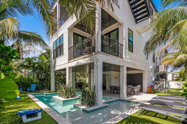 Private Heated Pool & Spa