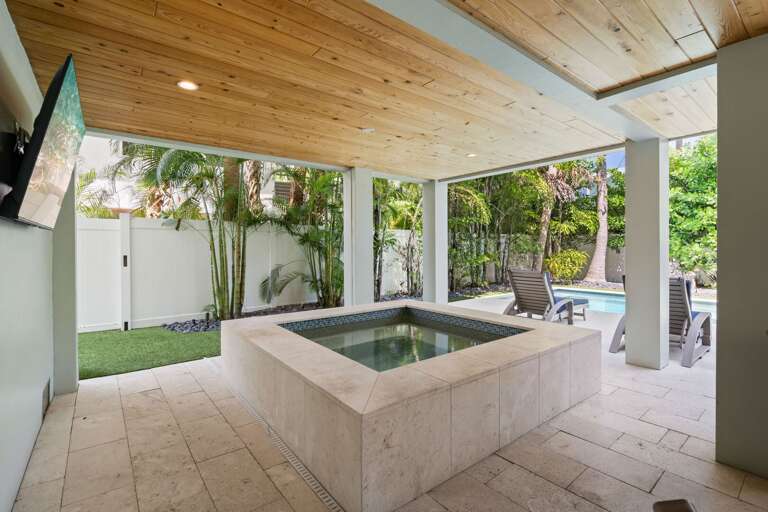 Private Heated Pool & Spa