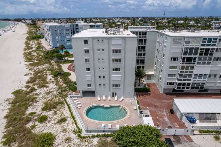 Oceanfront Pool