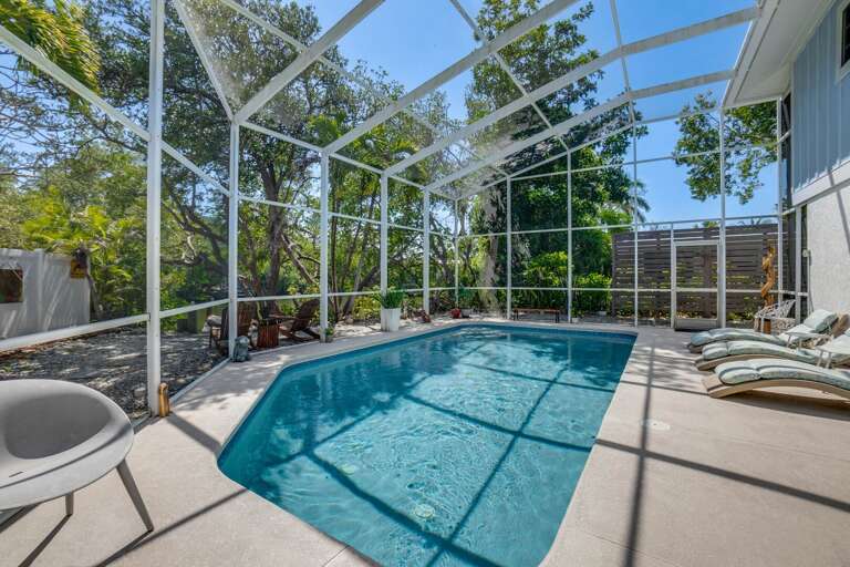 Private Screened Pool