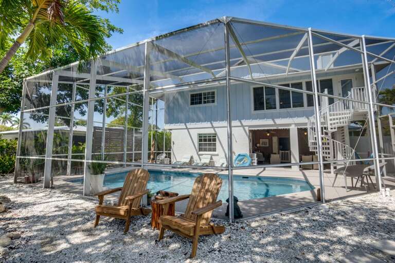Private Screened Pool