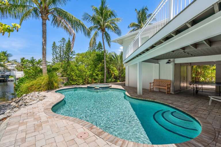 Private Heated Pool & Spa