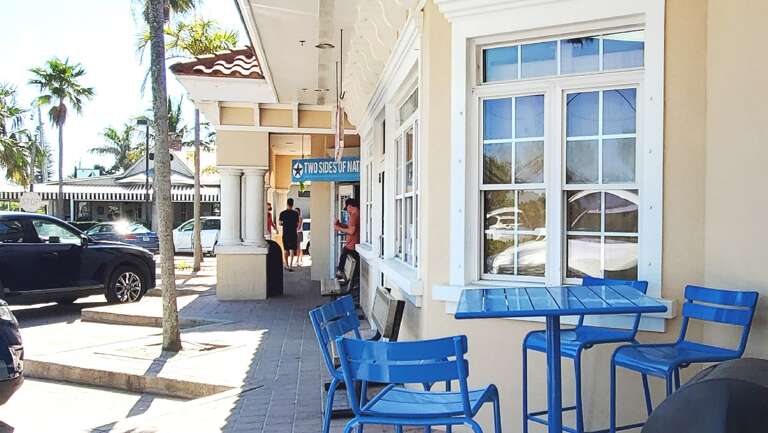 Resort shops at Bay Plaza