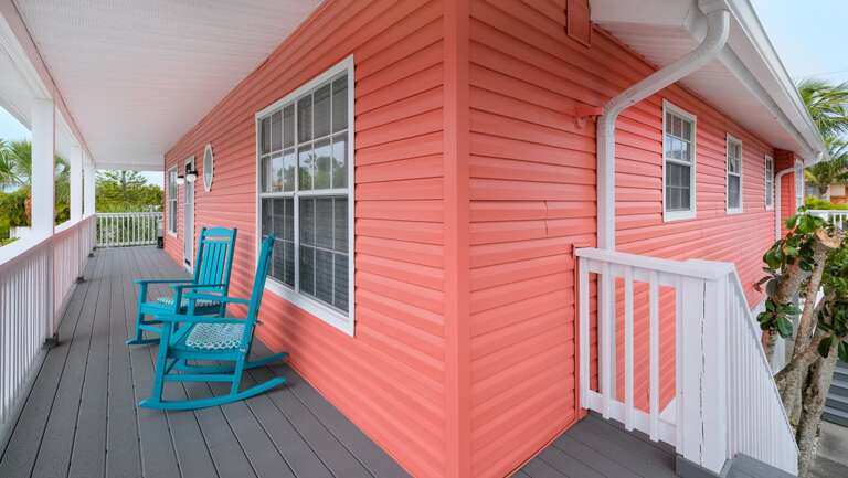 Relaxing Balcony with Water View