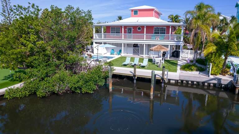 Dock your Rental Kayaks just Outside