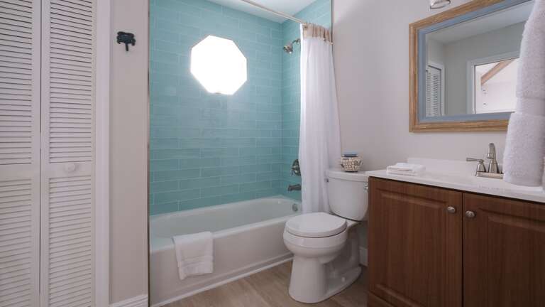 Main Bath with Guest Bedroom Access