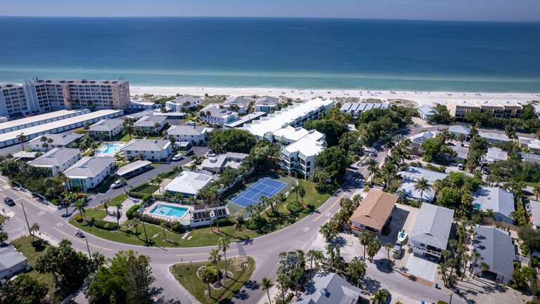 Take the Free Trolley or Drive on Gulf Dr