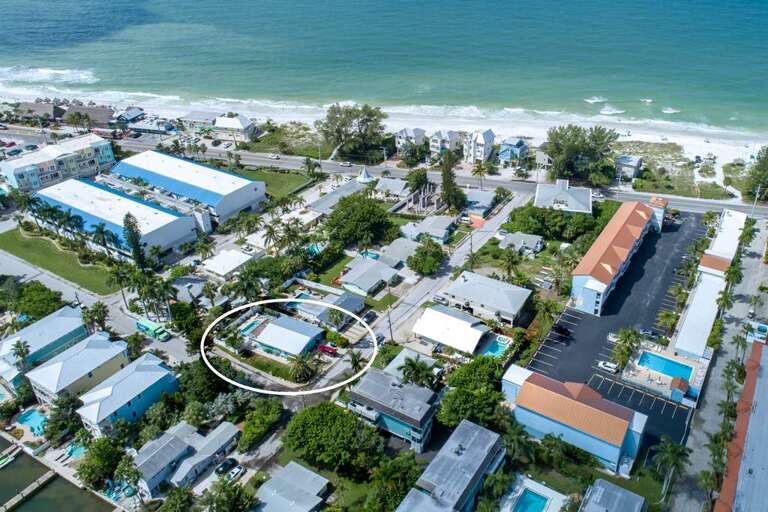 Head South for Dinner, Ice Cream, Shopping and Entertainment