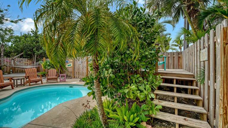 Side deck with Gulf view