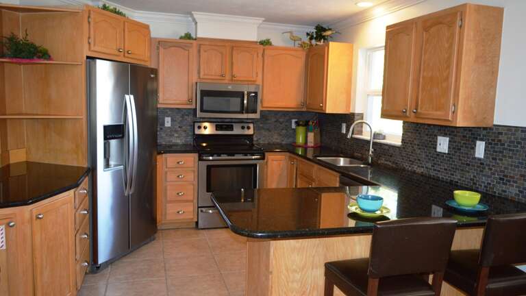 Updated with Stainless Appliances Updated with Stainless Appliances