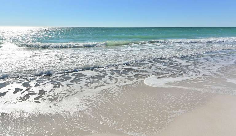 Relax to lapping waves