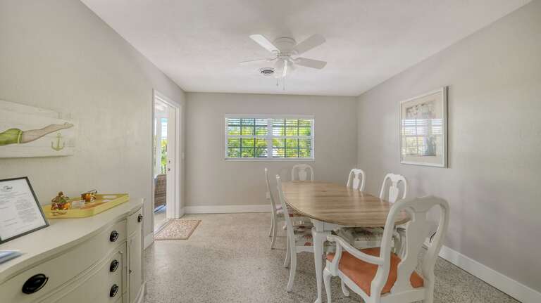 Seating for Six at Each Table