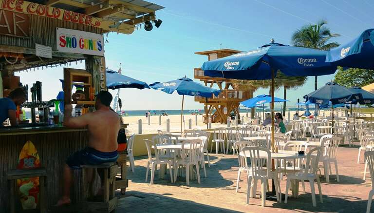 Stroll South for Evening Entertainment at the Public Beach