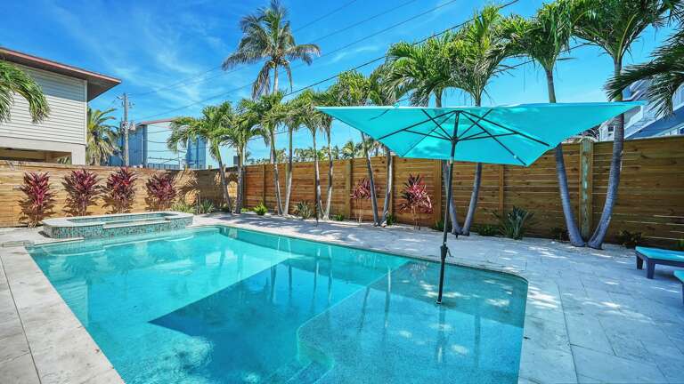 Shallow area with shade options