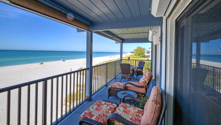 A 180 Degree Beach View