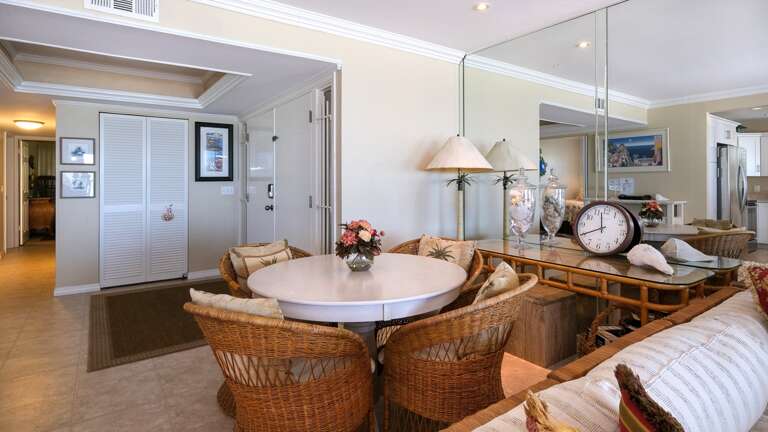 Welcome to Gulf Place 8