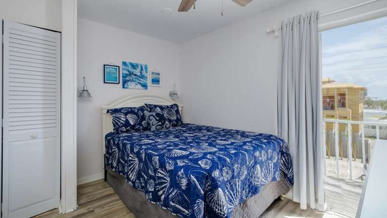 Second bedroom with balcony