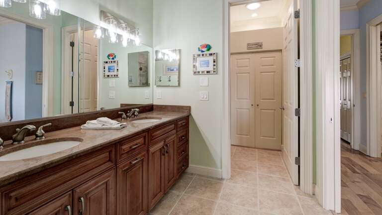 Spacious Double Vanity Spacious Double Vanity