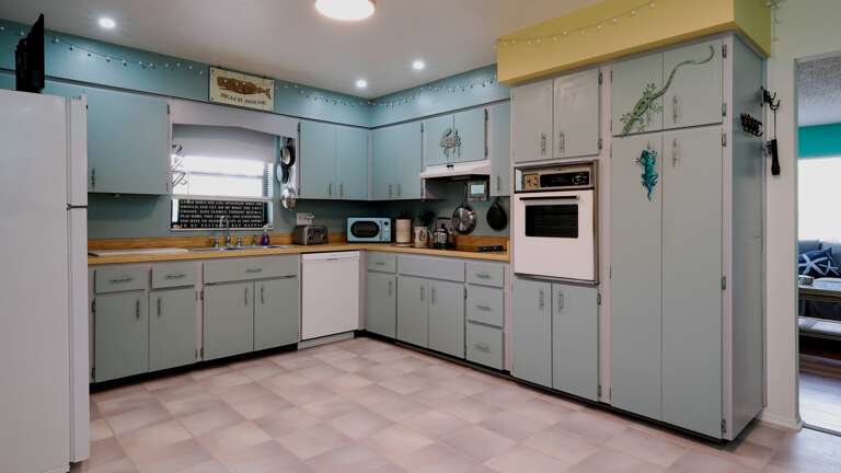 Retro Style and Nicely Appointed