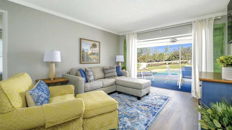 Beautiful view with Easy access to pool