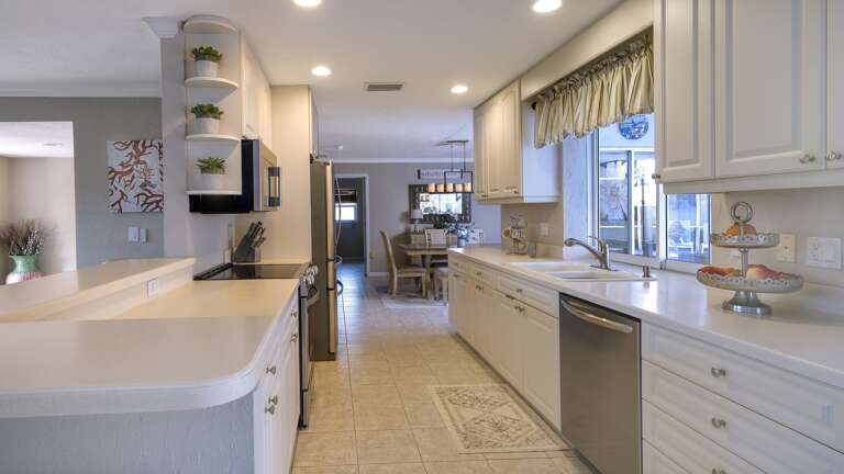 Nicely Appointed Kitchen Nicely Appointed Kitchen