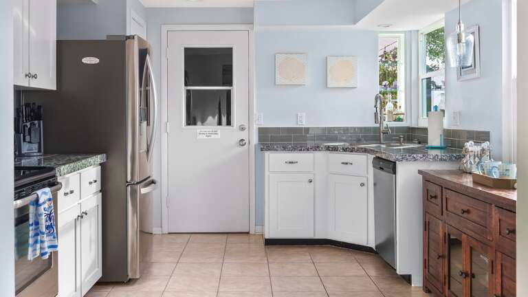 Exit to laundry room