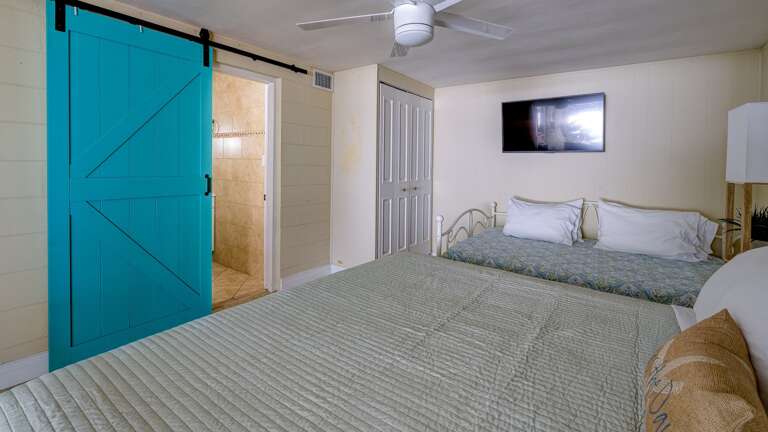 Primary Suite with King and Double Daybed