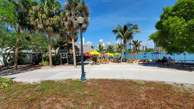 O'Leary's Bayside Tiki