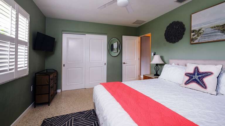 Third Bedroom has Private TV