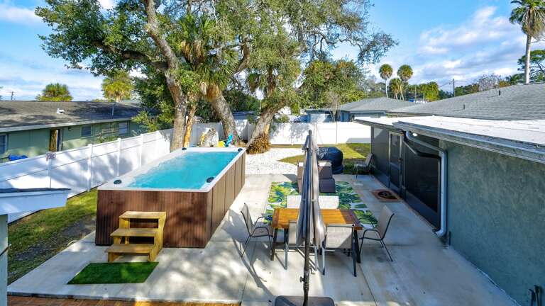 Enjoy Meals Alfresco by the Swim Spa