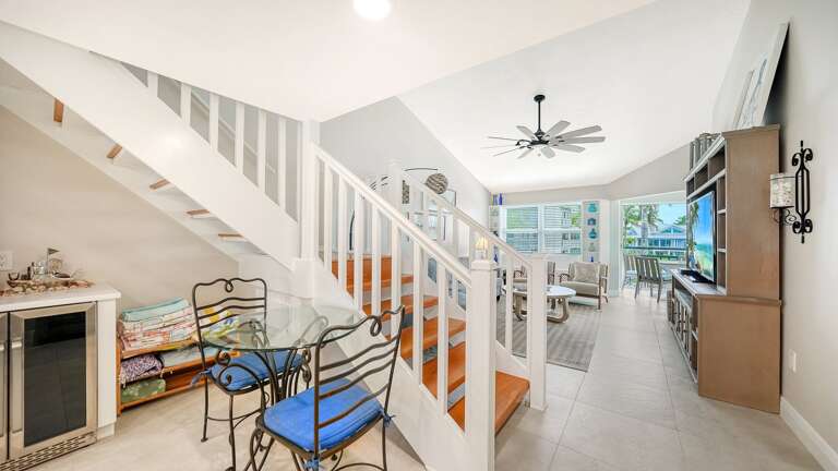 Breakfast nook