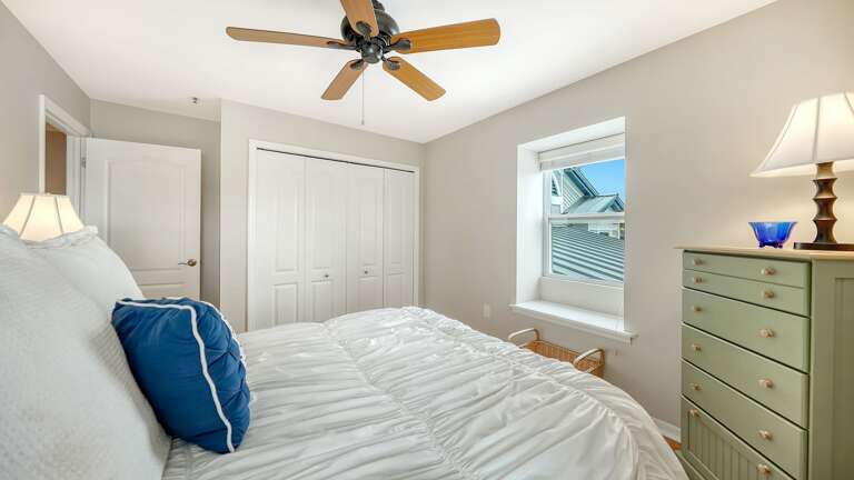 Queen bed