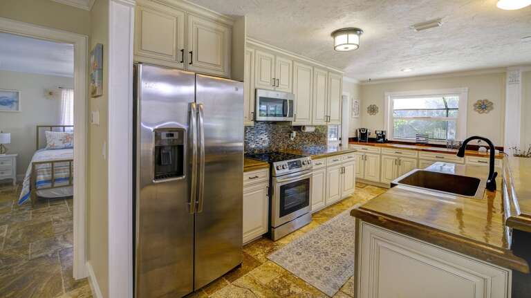 Nicely Appointed Kitchen