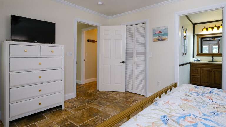 Private TV and Ensuite Bath