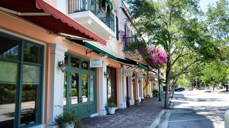 Art District Boutiques and Eateries