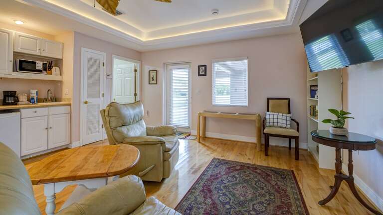 Opens to kitchen area