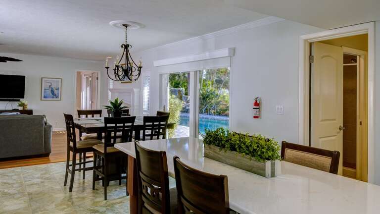 Extra Island Seating with Pool View