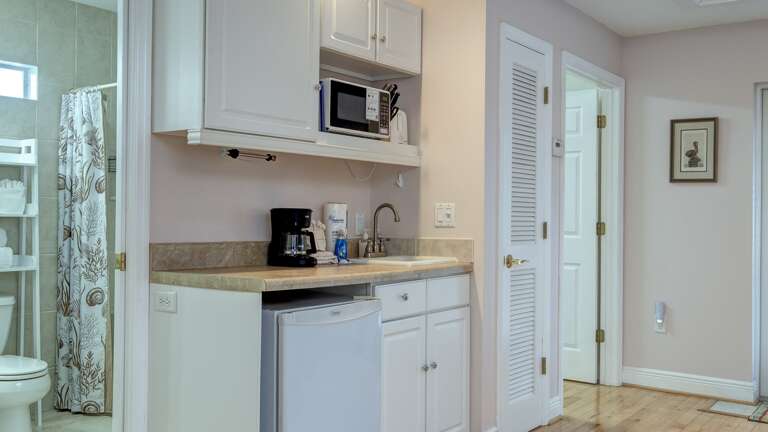 Nicely appointed Kitchenette