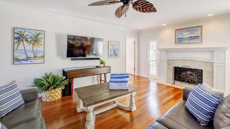 Enjoy Movies on the Large SMART TV