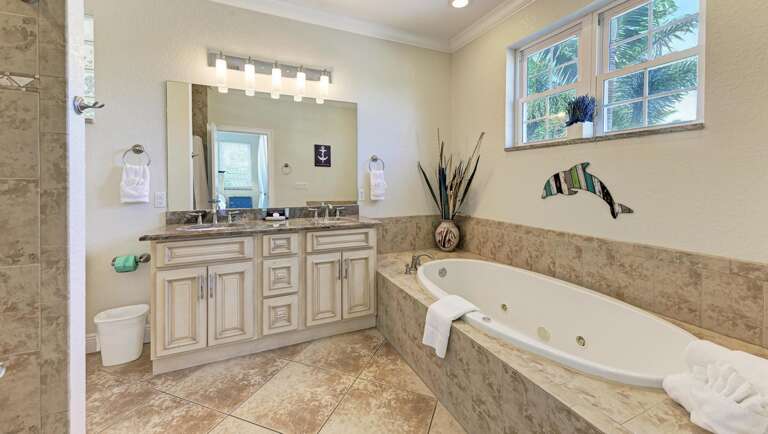 Garden Tub with Jets