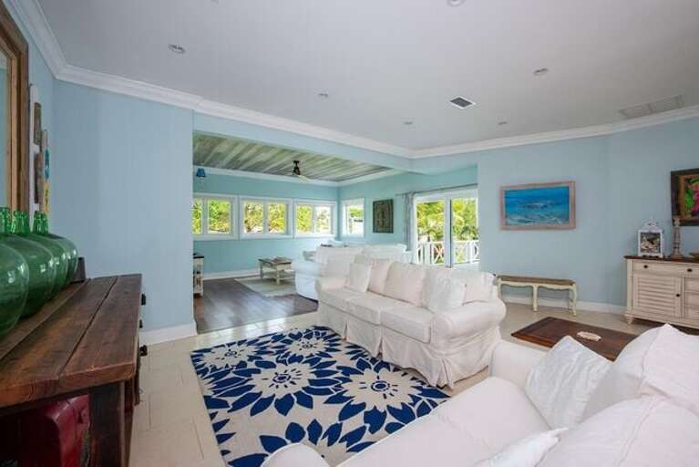 Living Area Living Area