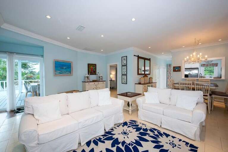 Living Area Living Area