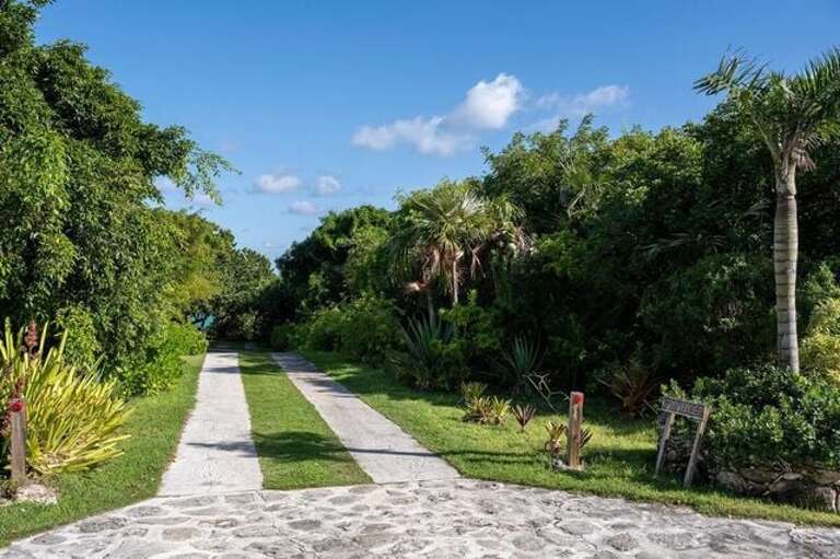 Entrance to Provender