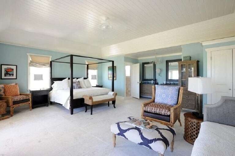 Guest cottage 1. Suite includes a full bath. Guest cottage 1. Suite includes a full bath.